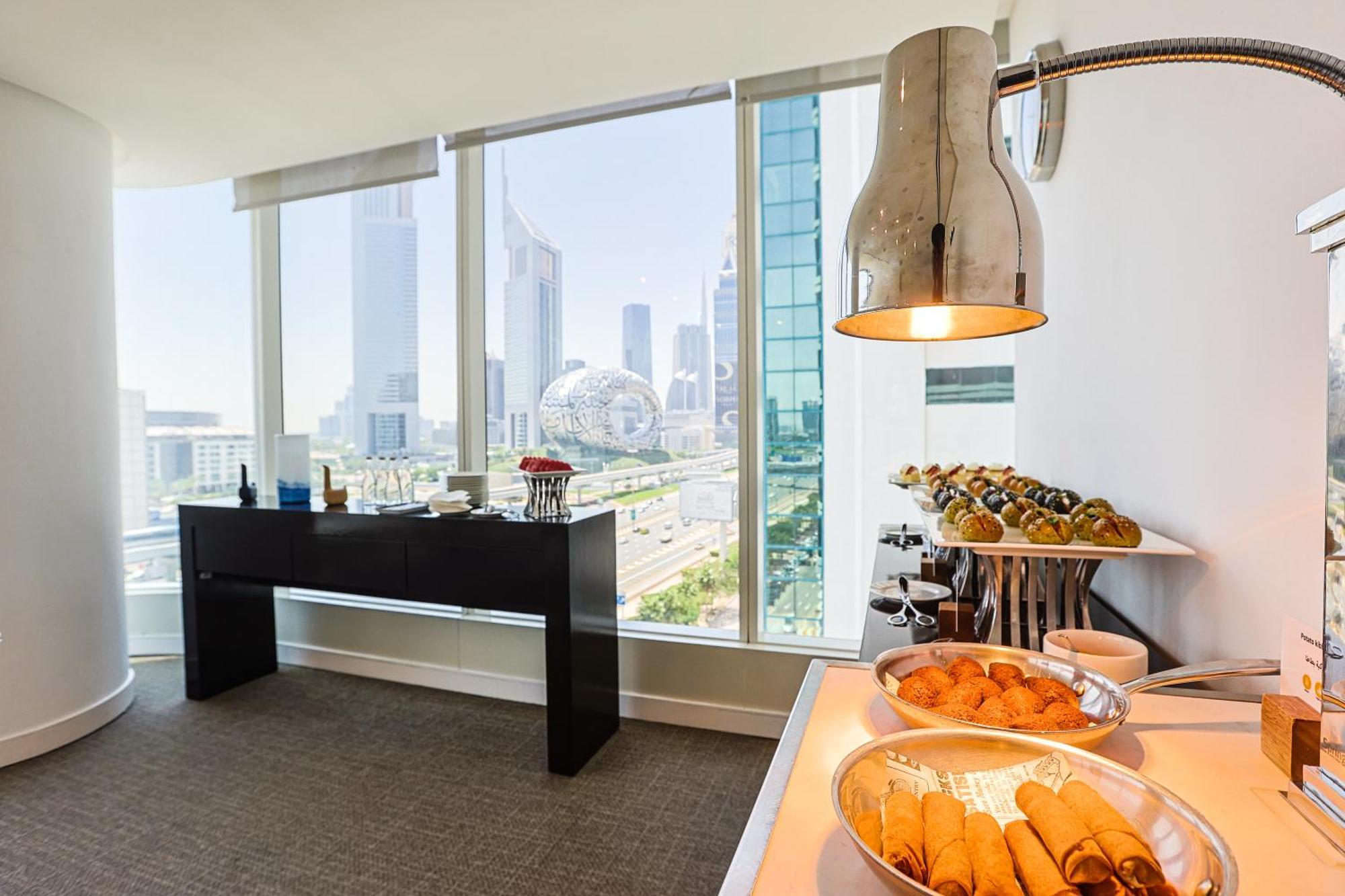 Nassima Tower Hotel Apartments Dubai Exterior photo A view of the city from the lounge