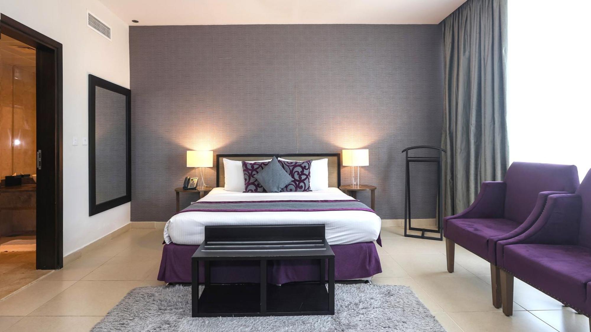 Nassima Tower Hotel Apartments Dubai Exterior photo A bedroom at the hotel